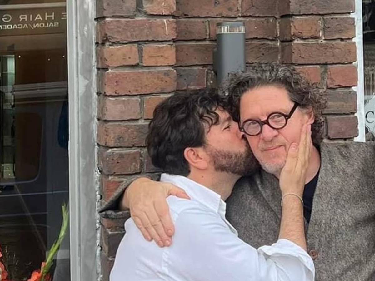 Members of the team at Atmosfera Italian Restaurant (Swindon)